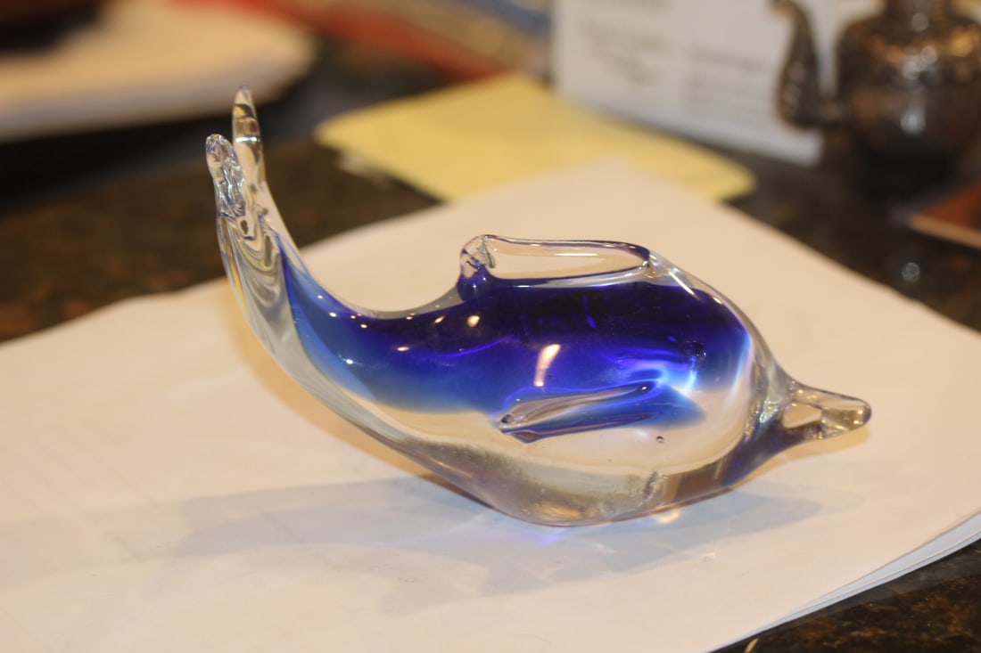 Art Glass Dolphin: 5 3/8" across