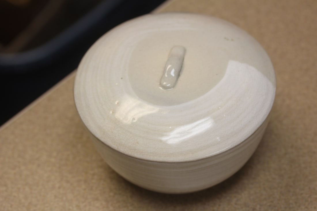 Japanese Studio Ceramic Bowl: artist signed - with lid - 5 1/2" in diameter