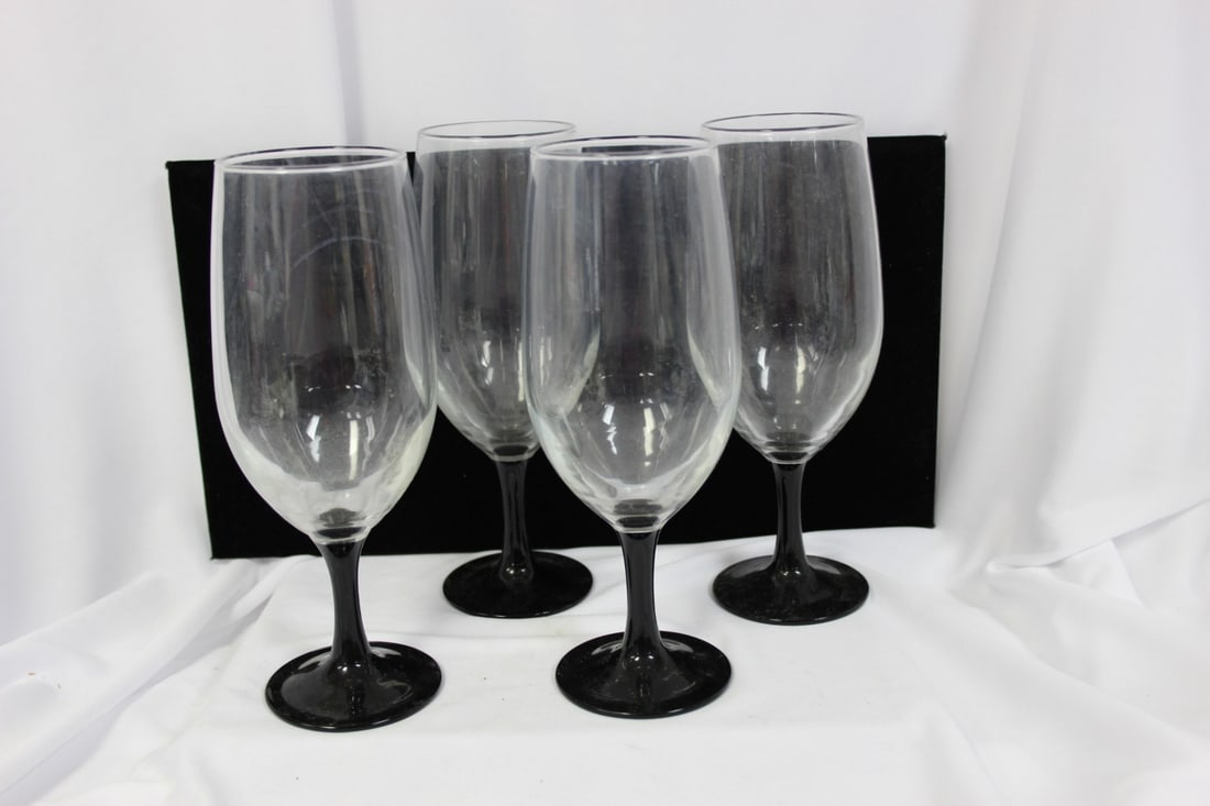 Set of 4 Luminarc Water Goblets: 8 1/4" tall