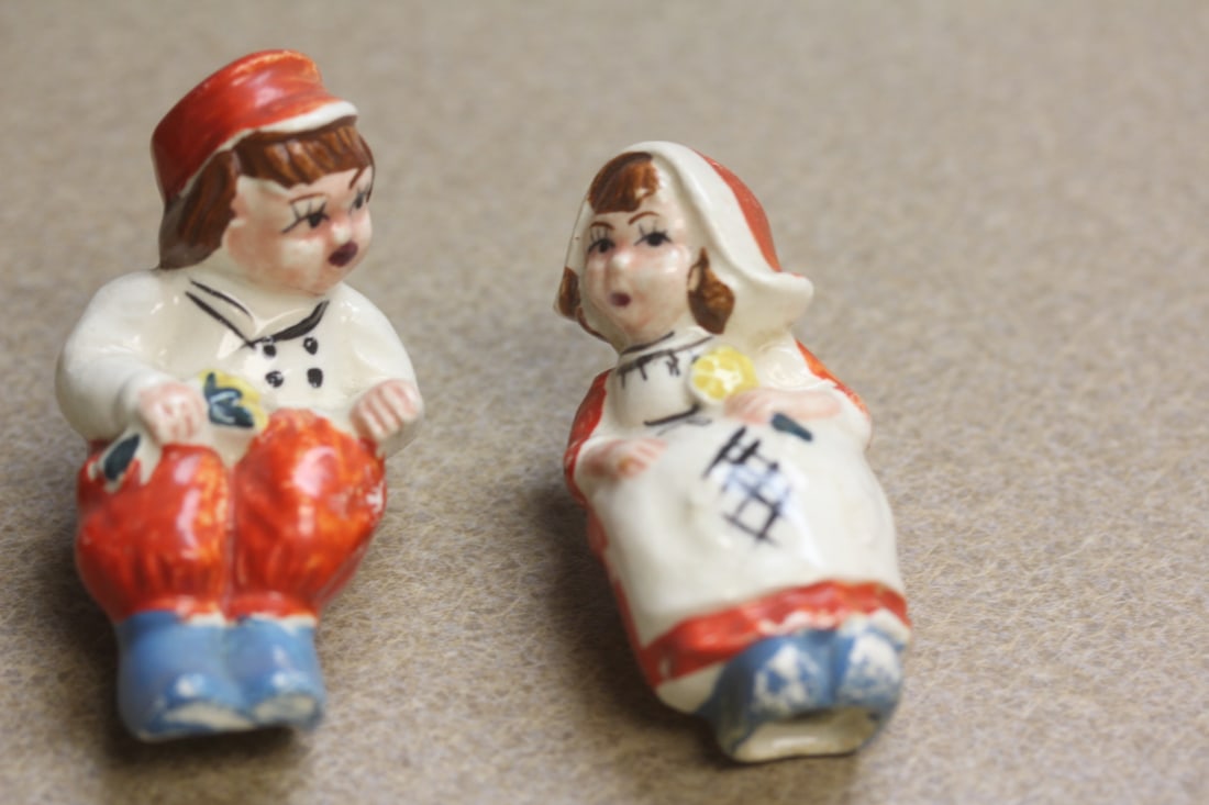 Dutch Motief Salt and Pepper Shakers: set of 2 - approximately 3 1/4" in length