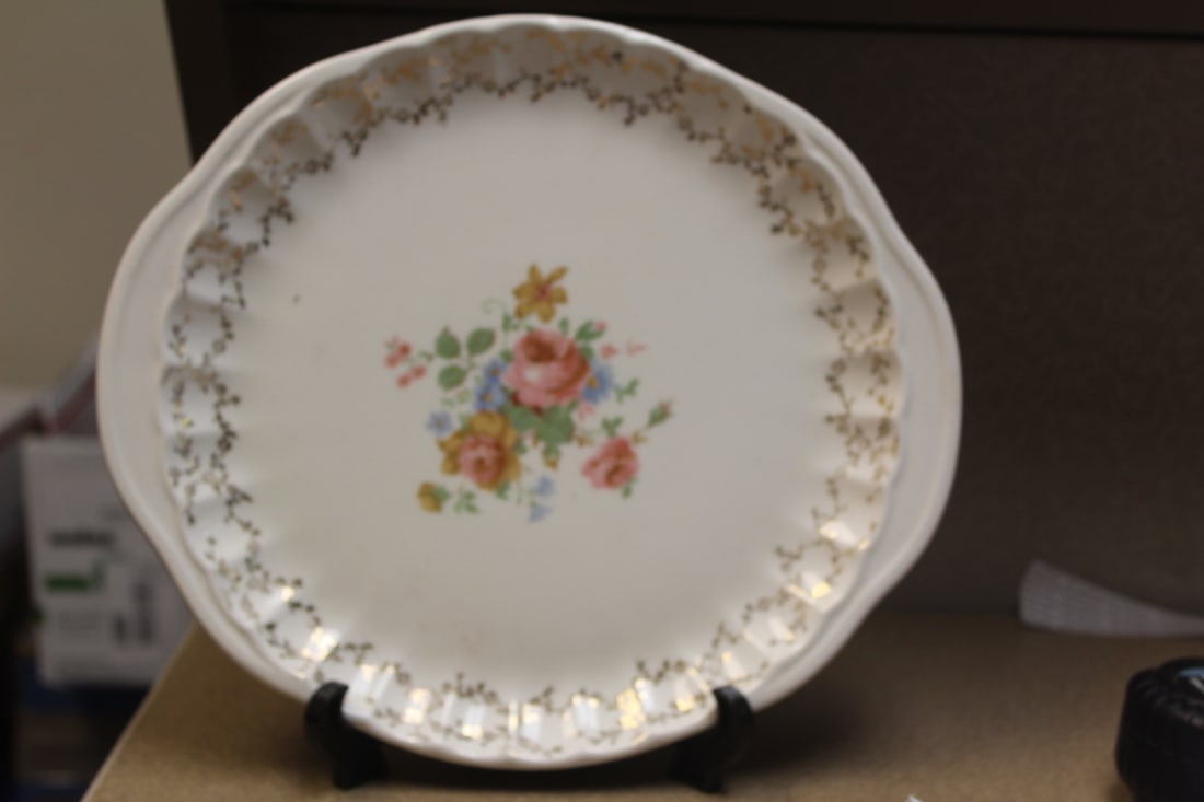 Vintage Ceramic Rose Serving Tray: please note: one small underchip, not noticeable when tray is right side up - 12 1/4" in diameter