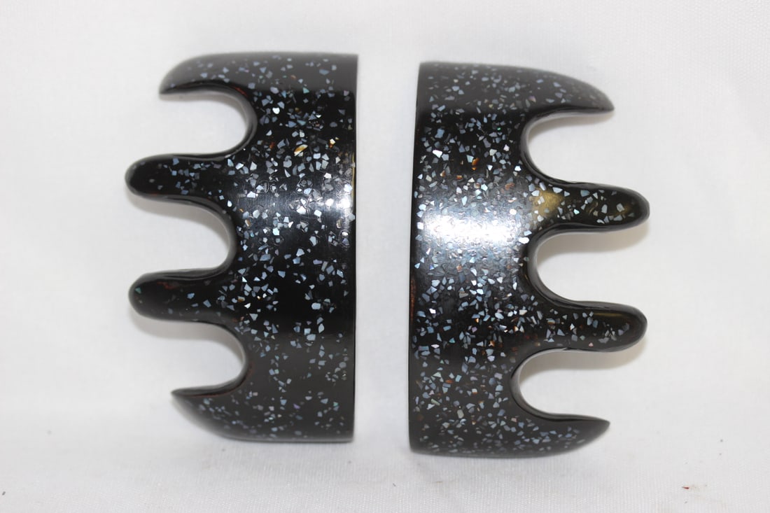 A Pair of Chopstick Holders: 3 1/4" long