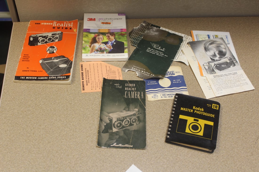 Lot of photograph books: books, cutouts, etc.