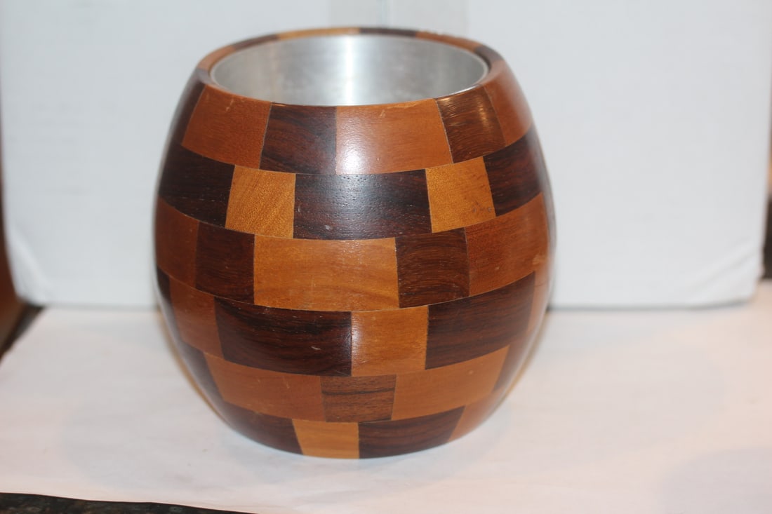 Wood Container with Tin Insert: beautiful - 4 3/4" tall