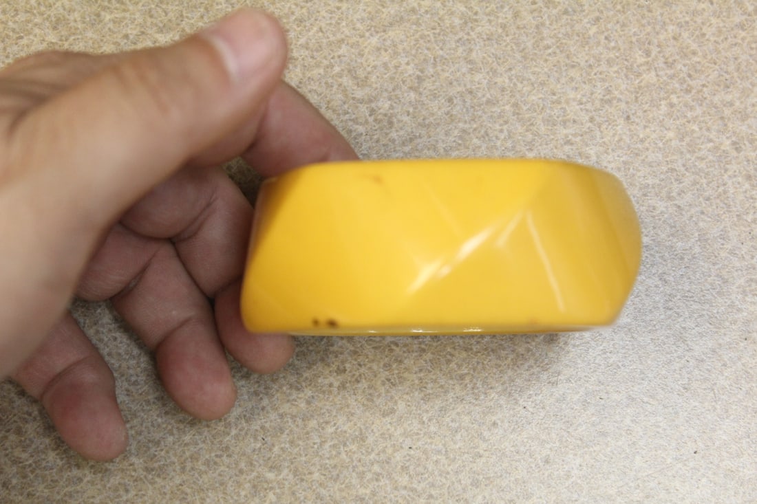 Bakelite Bangle Bracelet (1 of 5)