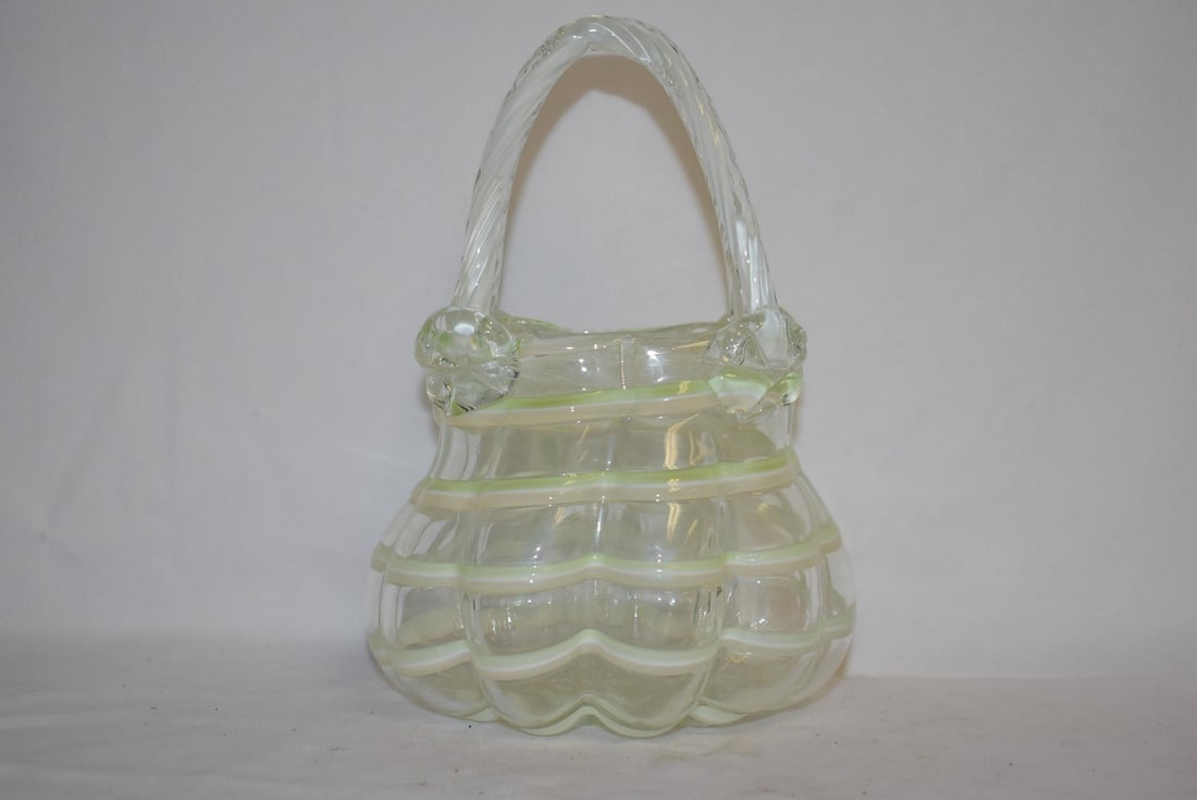 An Art Glass Basket: 8 3/8" tall