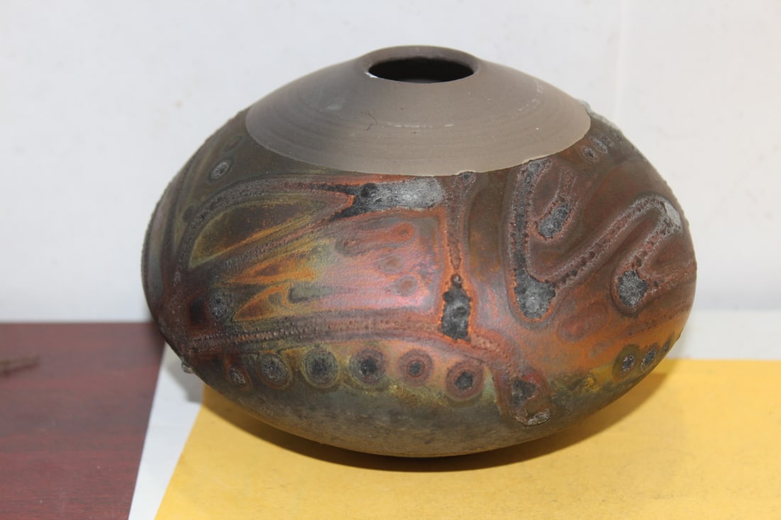 A KC Klug Raku Pottery Vessel: 5 1/2" wide