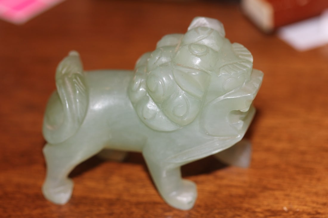 Vintage Chinese Jade Lion: 2 5/8" across