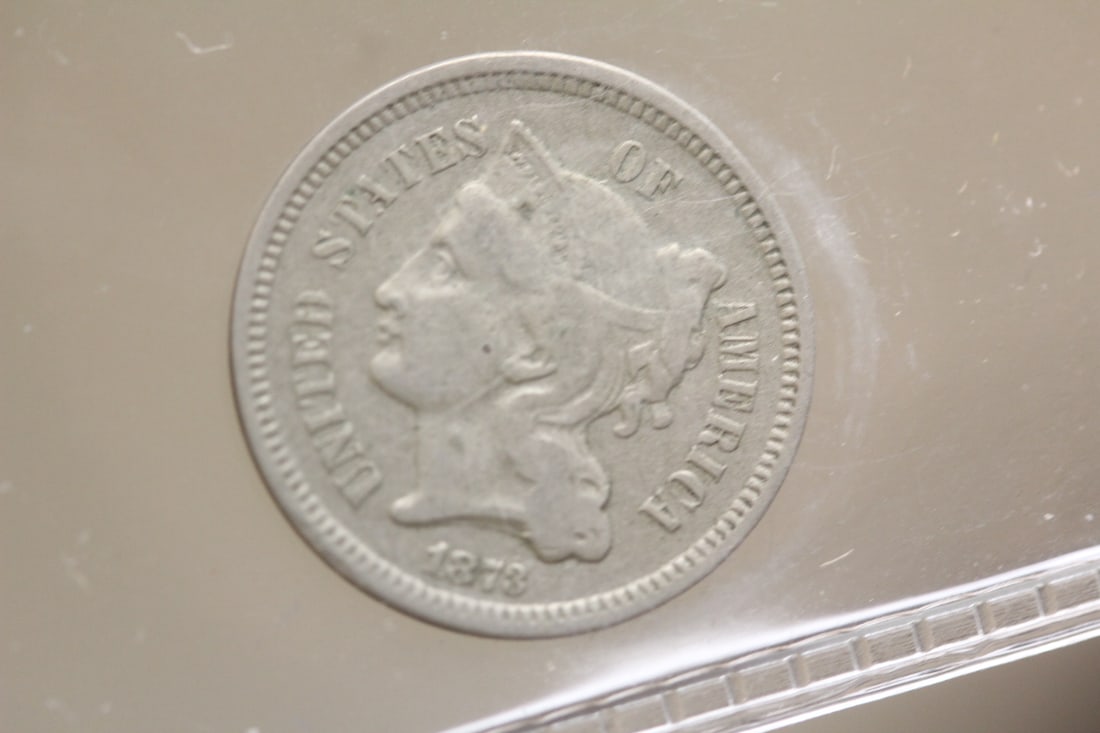Mint Error 3 Cent Nickel: reverse as shown - rare