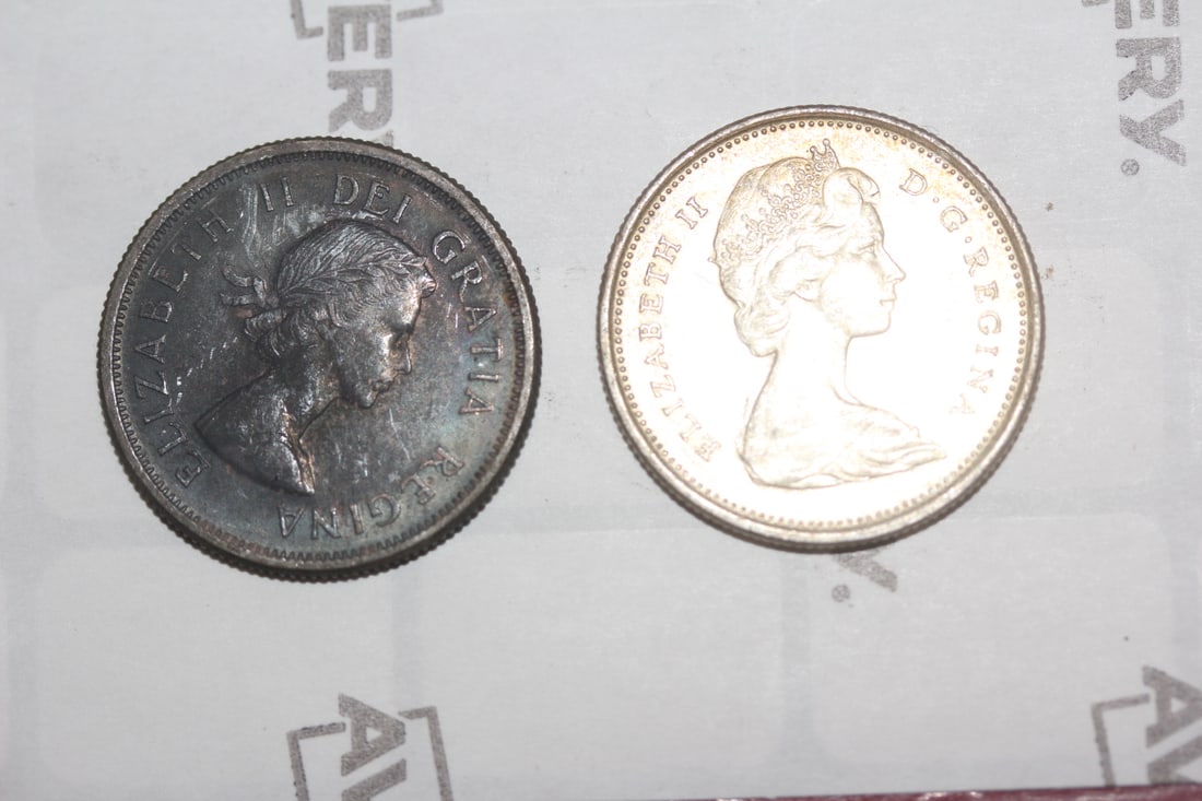 Lot of 2 Silver Canada Quarters: as shown