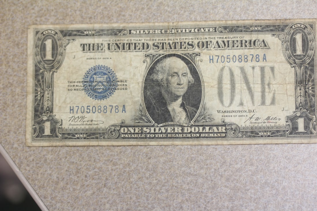 1928 Funny Back One Dollar Note (1 of 5)