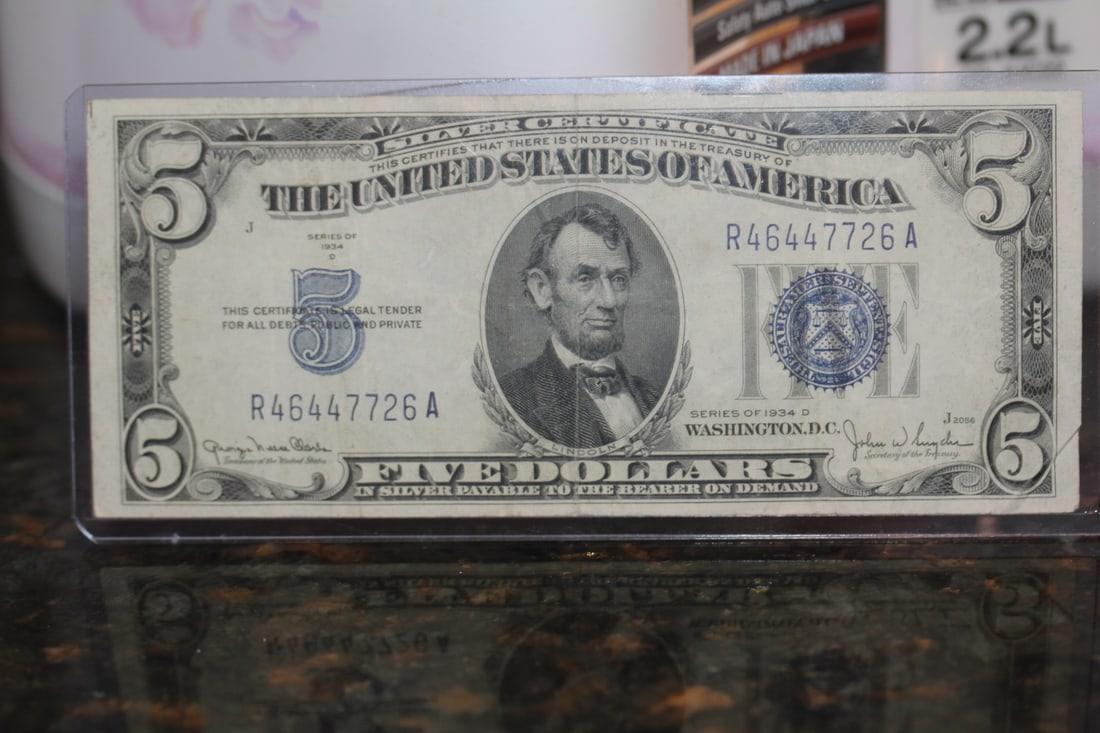 1934 $5.00 Note: as shown on photos