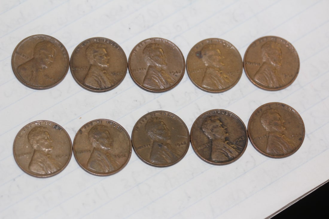 Lot of 10 1942 Lincoln Wheat Cents: as shown