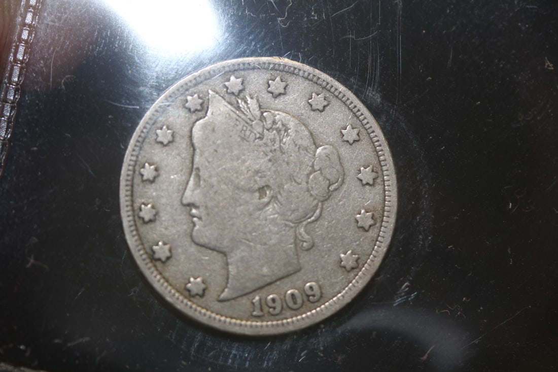 1909 V Nickel: as shown