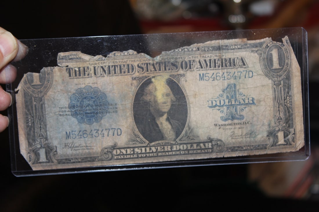 1923 $1.00 Large Note: cull/poor condition