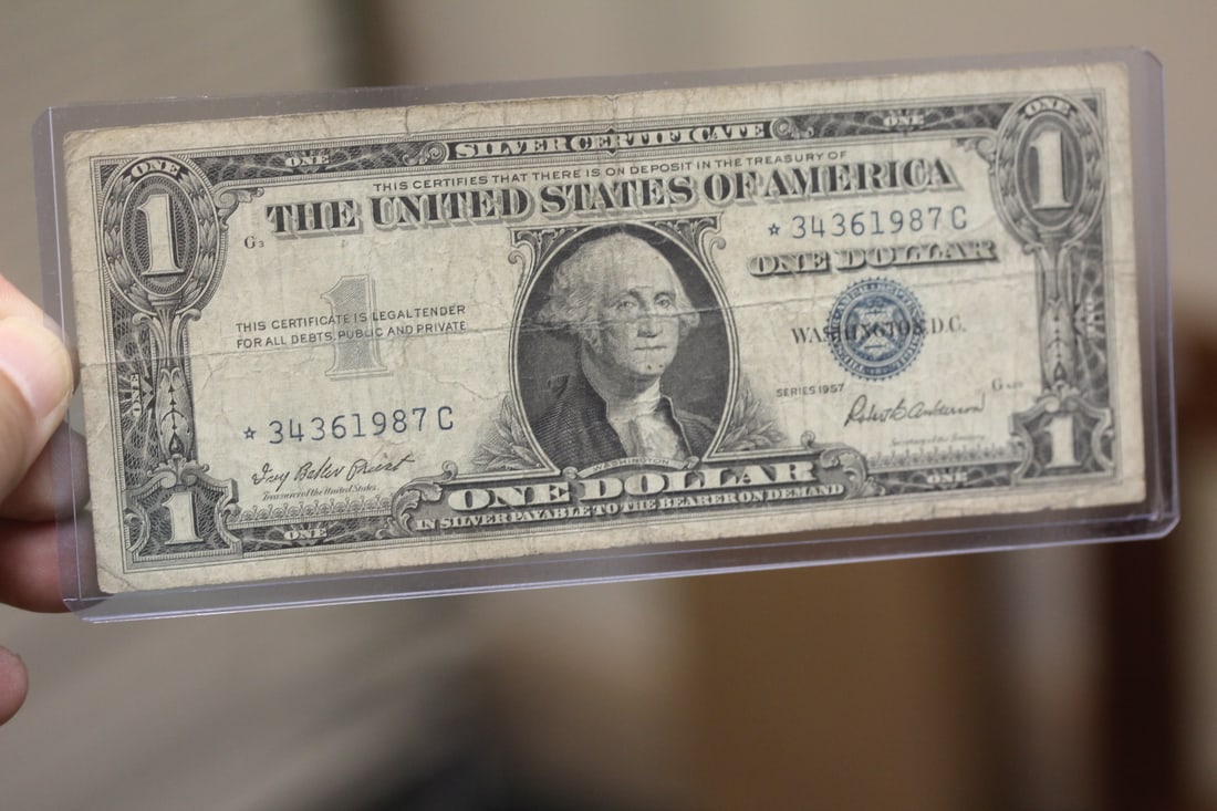 1957 $1.00 Blue Seal Star Note: as shown