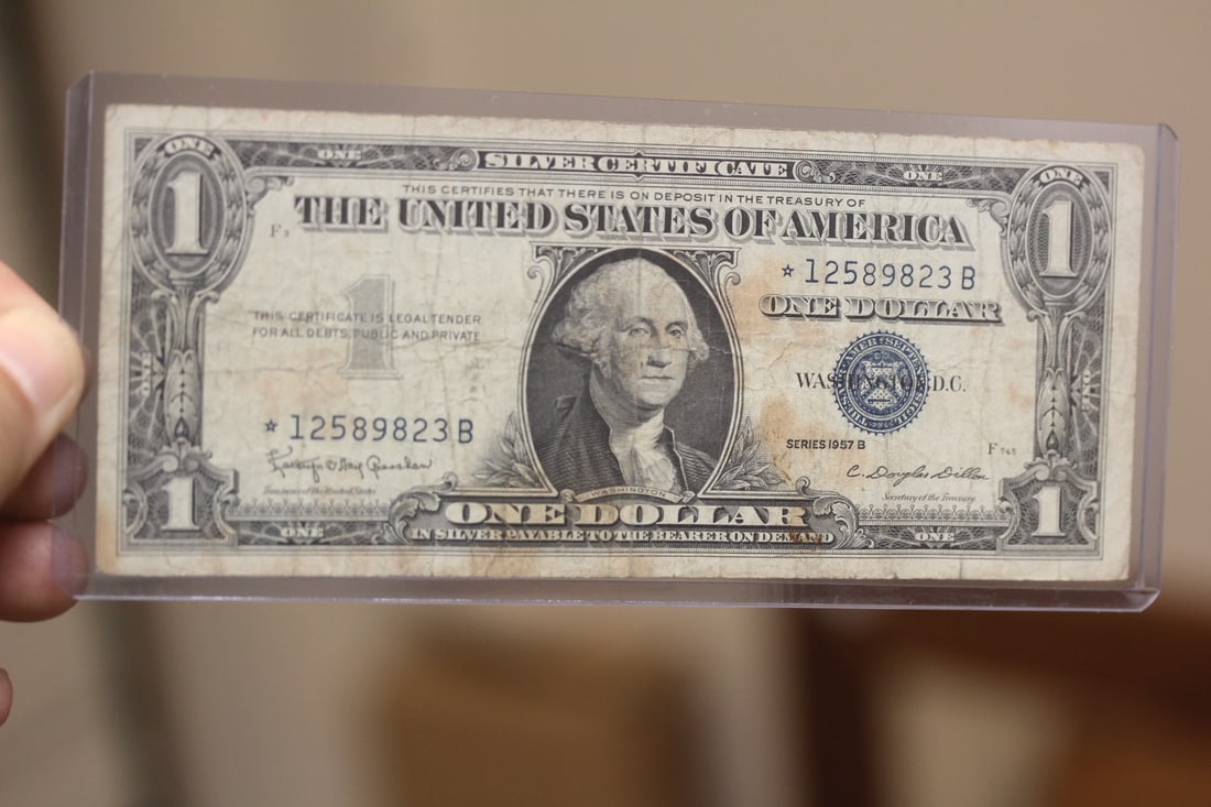 1957 $1.00 Blue Seal Star Note: as shown