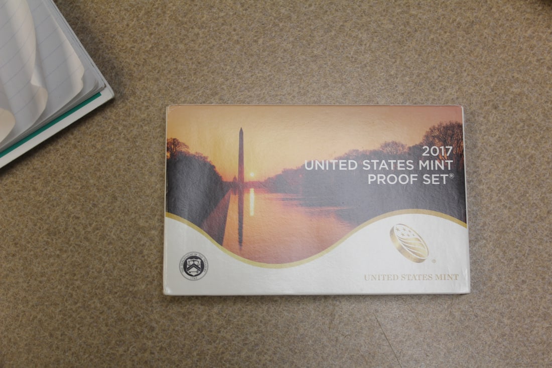 2017 US Mint 10 Coins Proof Set: as shown