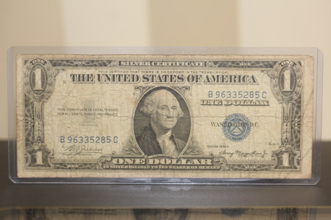 1935 Blue Seal One Dollar Note: as shown