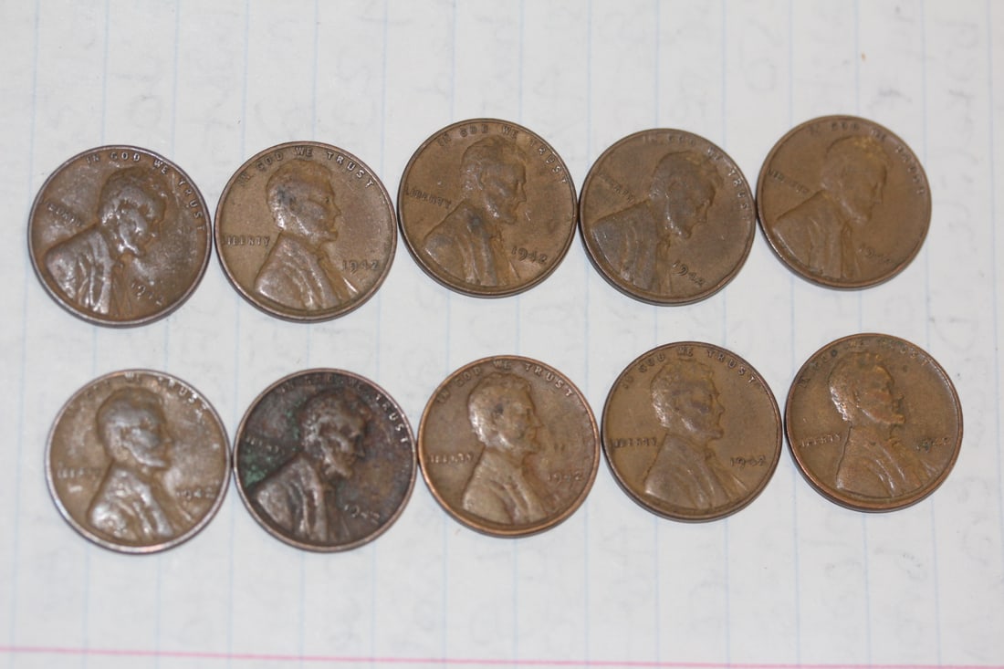 Lot of 10 1942 Lincoln Wheat Cents: as shown