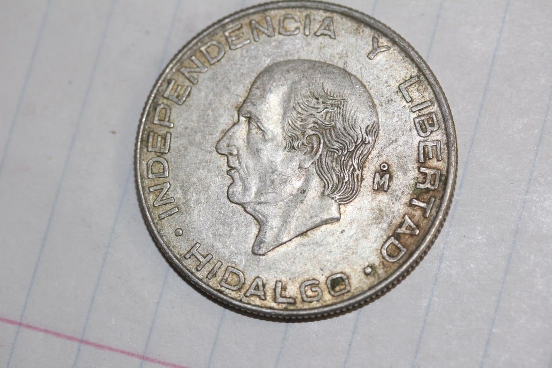 1956 Mexico Cinco Pesos Coin: 72% silver