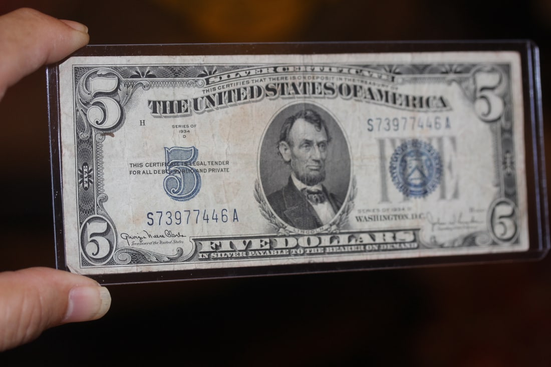 1934 $5.00 Note: as shown on photos