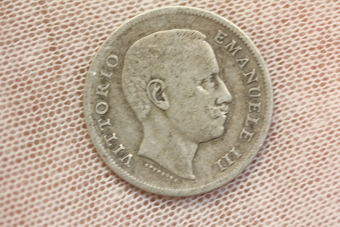 1906 Italy Silver Coin: as shown