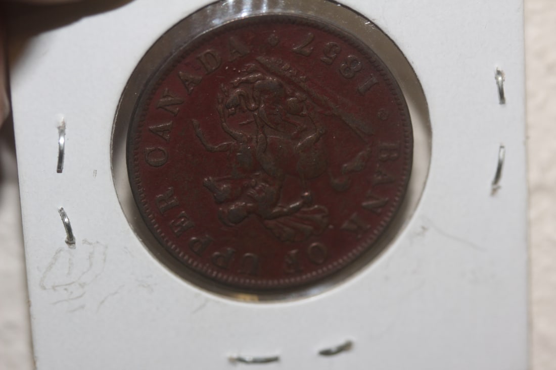 1857 Canadian Half Penny Token: very nice condition