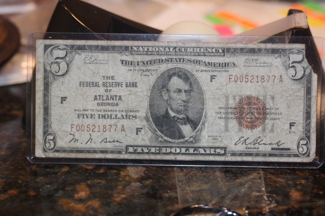 1929 Arlanta $5.00 Note: as shown