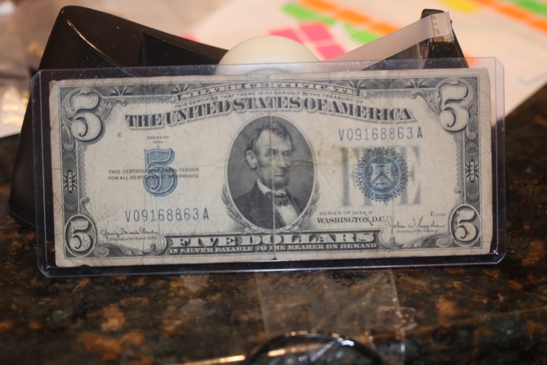 1934 $5.00 Bill: as shown