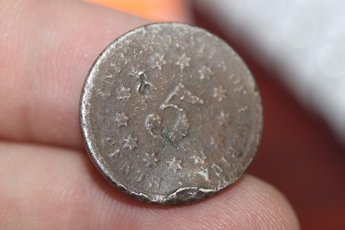 An Unknown Date Shield Nickel - 2
