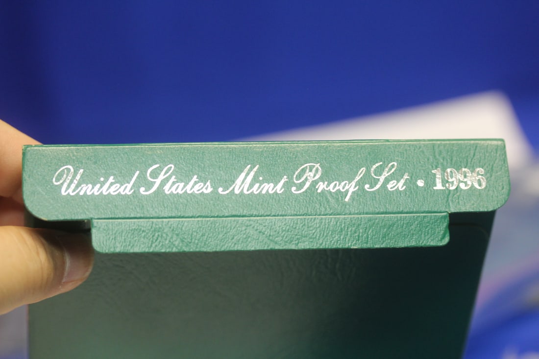 A 1996 US Mint Proof Set - 4