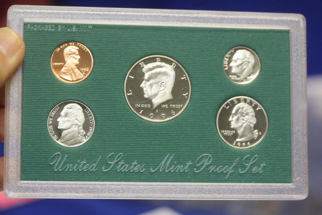 A 1996 US Mint Proof Set: as shown