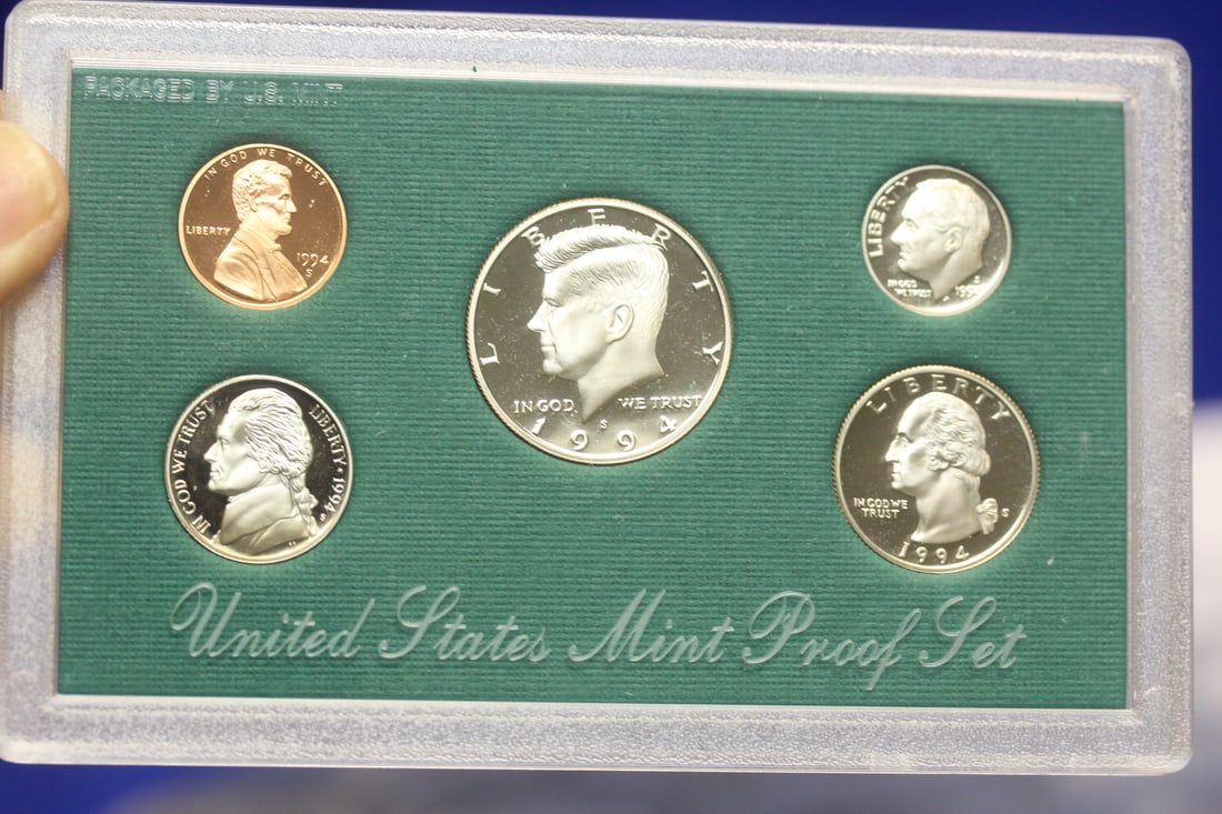 A 1994 US Mint Proof Set: as shown