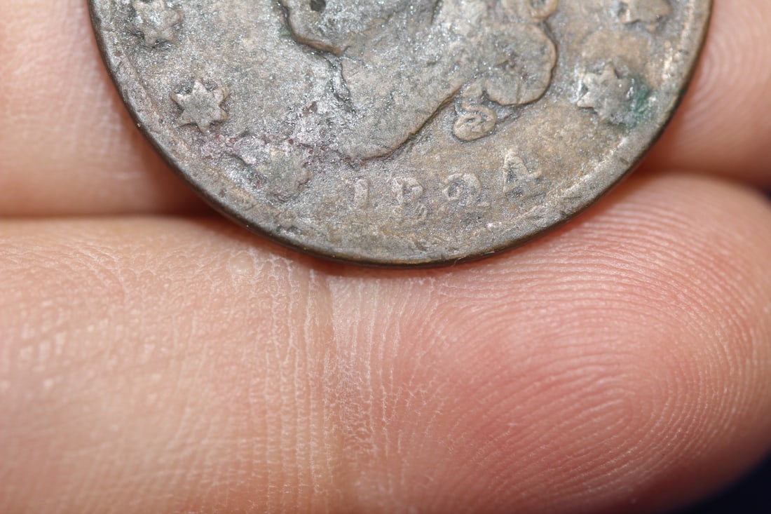 An 1824 Large Cent - 2