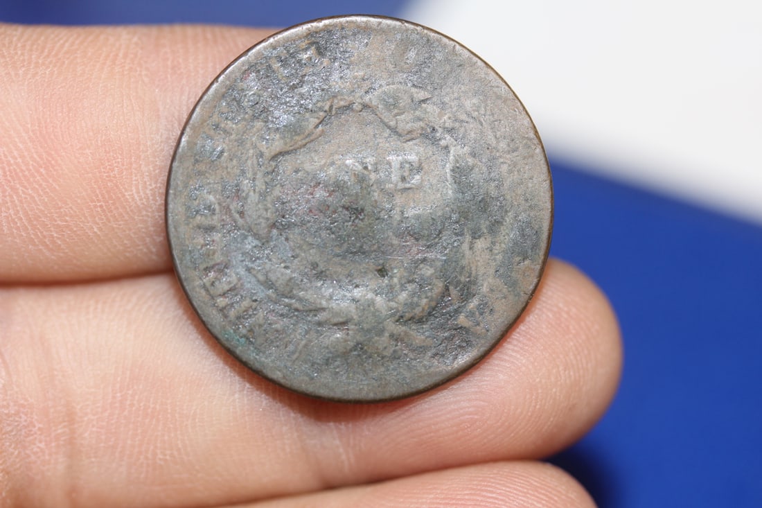 An 1824 Large Cent - 3