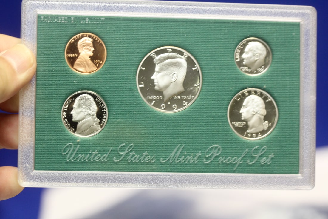 A 1994 US Mint Proof Set: as shown