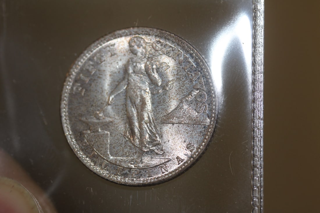 1945-S WW2 Phillipine 50 Centavos Coin (1 of 2)