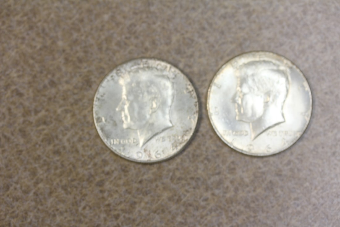 Lot of Two Kennedy Halves: 90% silver