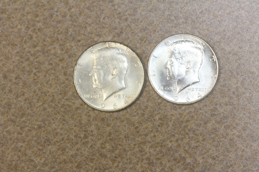 Lot of Two Kennedy Halves: 90% silver