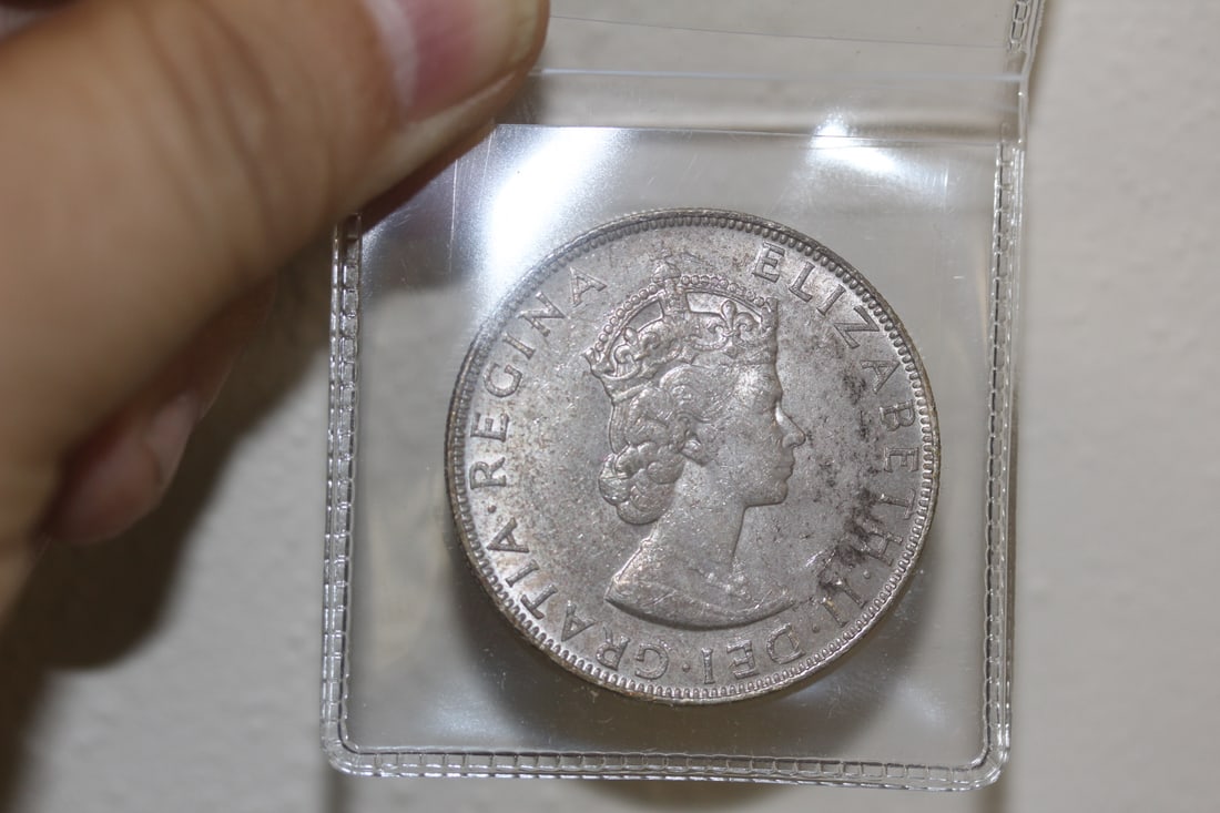 1964 Bermuda Crown Silver Coin: as shown