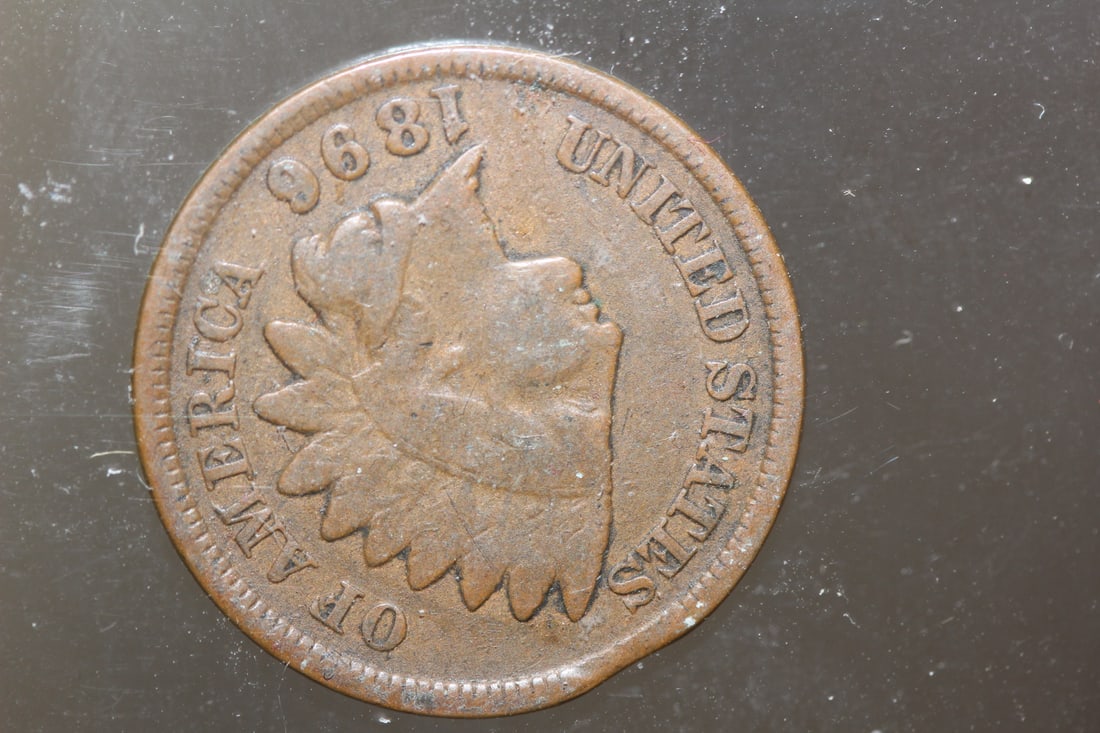 Mint Error Clip Indian Head Cent: as shown