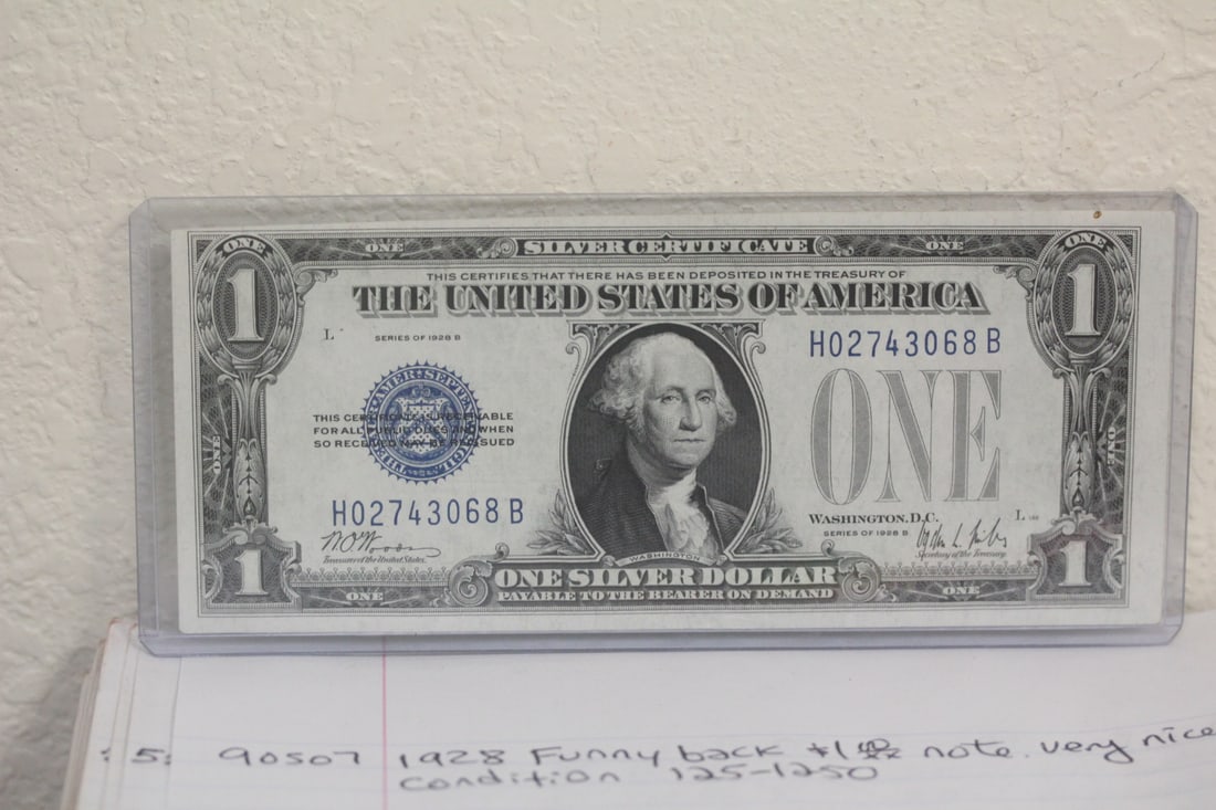 1928 Funny Back $1.00 Note: very nice, crisp condition