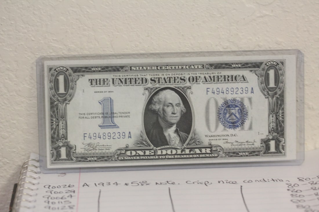 1934 $1.00 Funny Back Note: slightly shifted error as shown - crisp , very nice condition