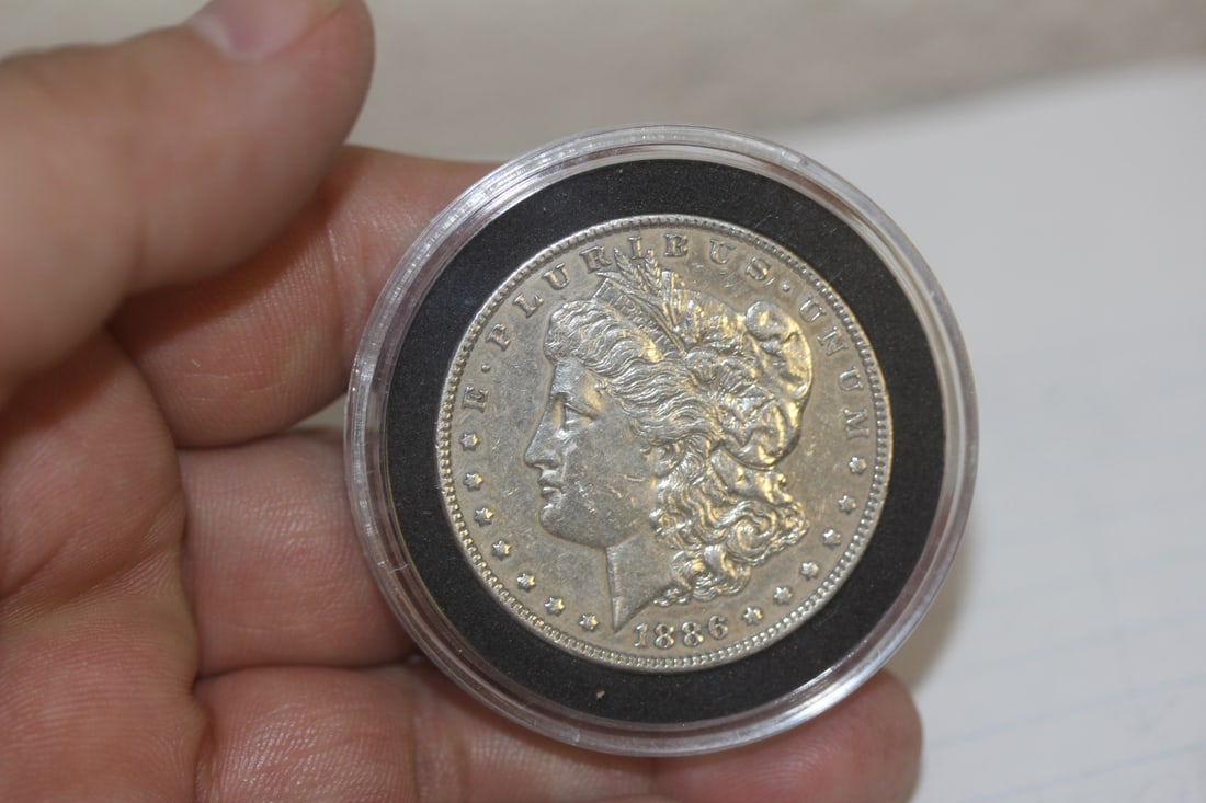 1886 Morgan Silver Dollar: nice condition