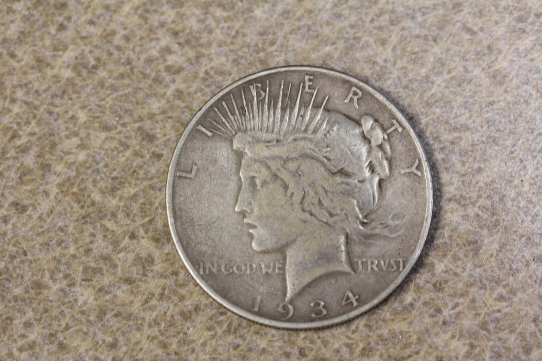 1934-D Silver Peace Dollar (1 of 4)
