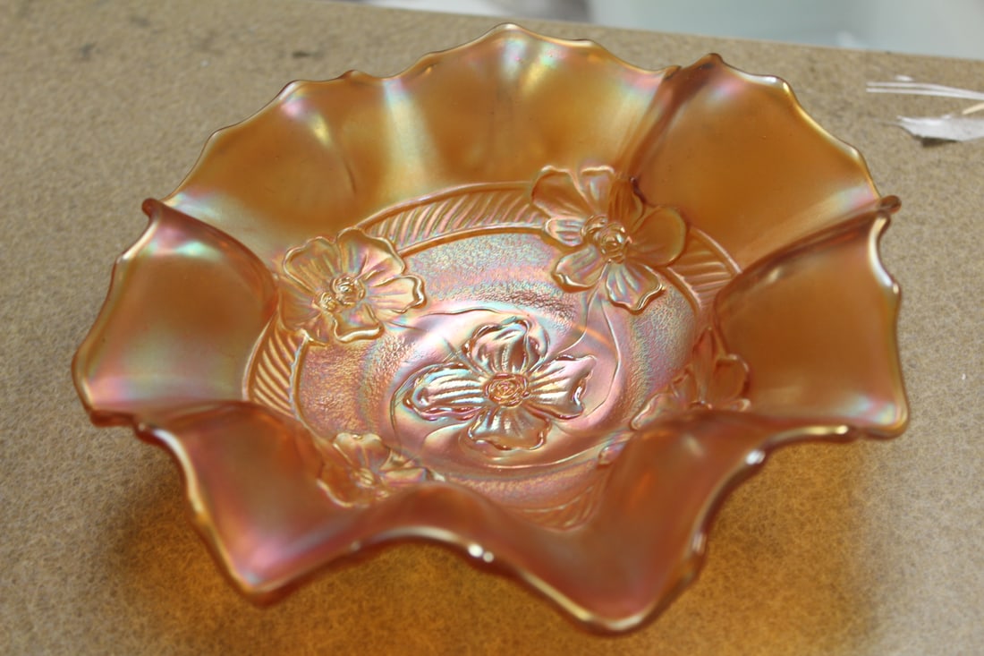Carnival Bowl: 7 1/2" in diameter