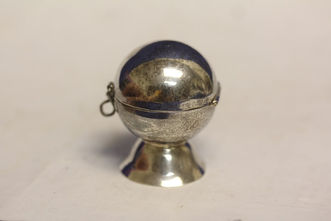 Miniature Sterling Small Trinket Box: TS125 Texico - rare shape - 1 7/8" tall