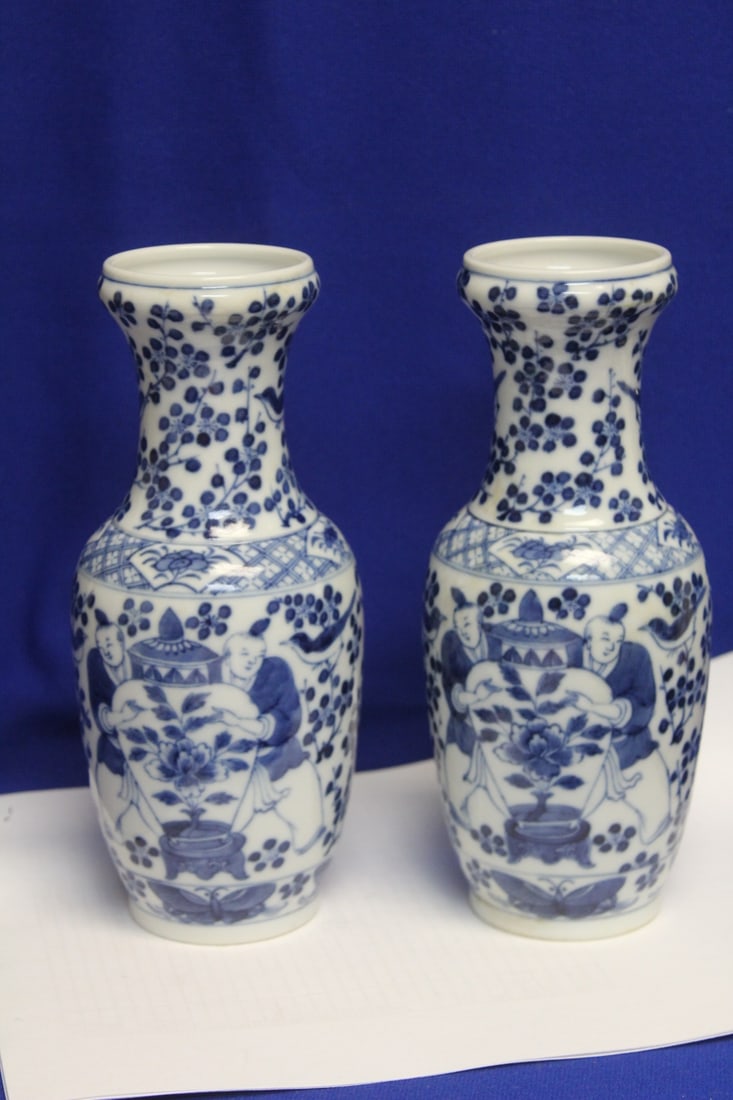 A Pair of Signed Chinese Vases: blue and white - 19th century - rare design - 8 1/4" tall each