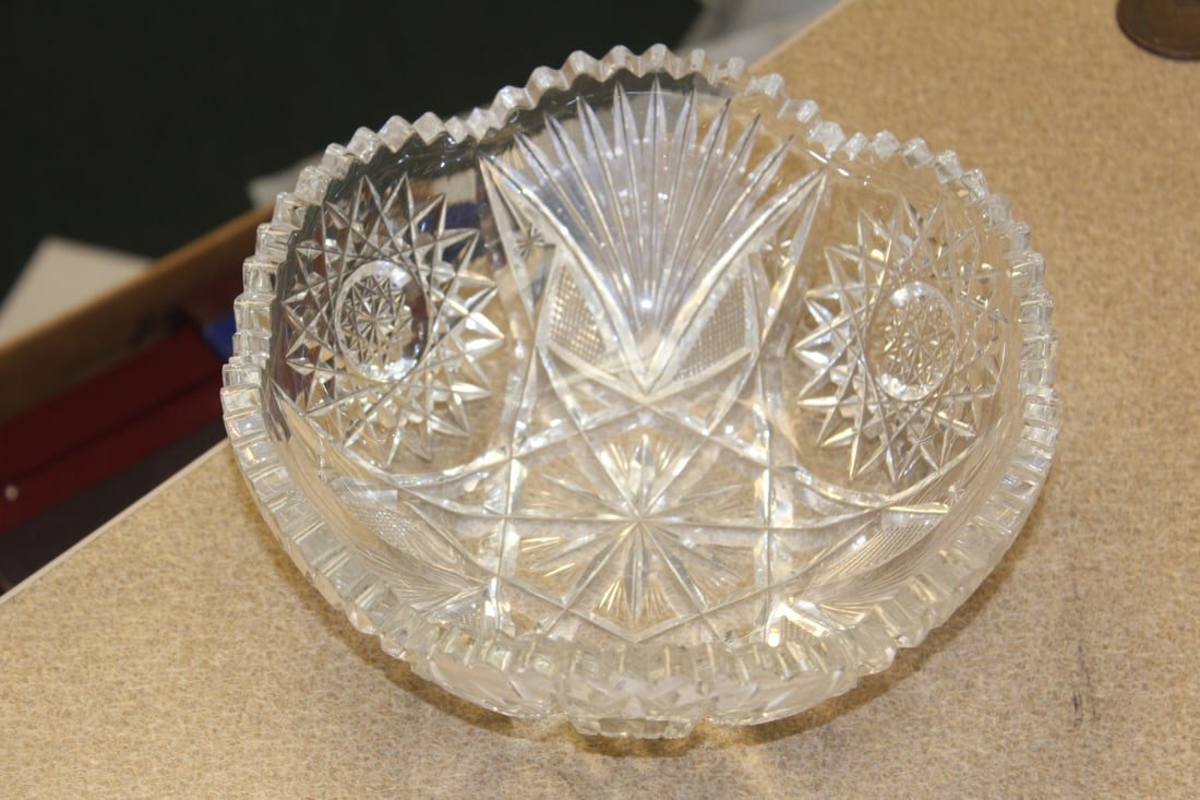 Brilliant Cut Glass Bowl: 8" in diameter